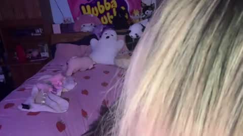 dollface_hime online show from August 14, 7:23 am