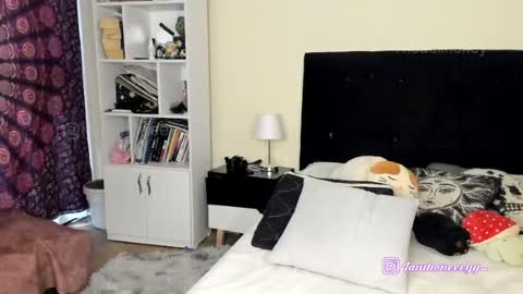 HONEY online show from August 13, 4:10 pm