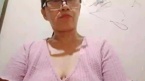 dolly926661 online show from August 9, 1:34 pm