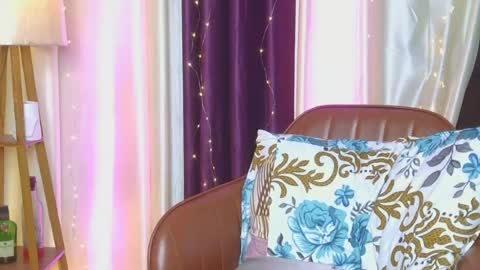 dolly_2 online show from August 11, 4:03 am