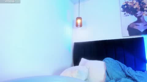 Call me Zoe  online show from August 8, 1:00 pm