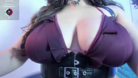 Call me Zoe  online show from August 8, 2:06 pm