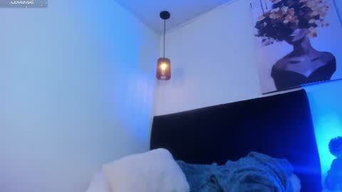 Call me Zoe  online show from August 11, 6:37 am