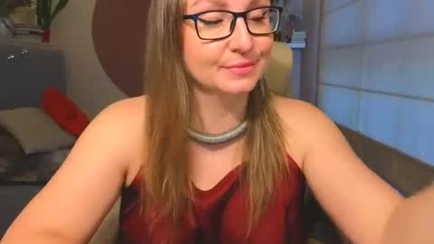 DOM MUMMY online show from July 25, 6:06 am