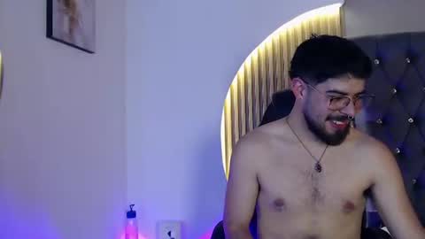 domboy  online show from August 30, 2:00 am