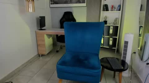 domboy  online show from September 8, 10:17 pm
