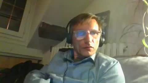 domi94300 online show from April 19, 10:08 pm