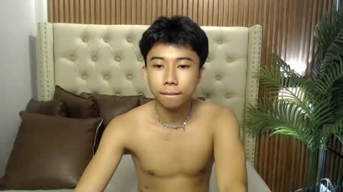 Ray online show from August 4, 3:53 pm