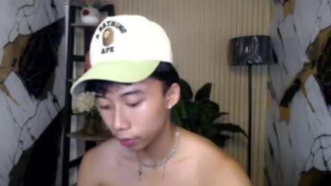 Ray online show from August 12, 2:19 pm