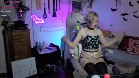 Bigbearnbunnyboy online show from July 13, 5:25 am