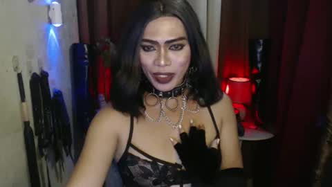 diana online show from May 17, 1:01 pm