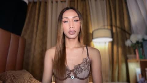 ruth  xander  drew online show from August 7, 2:55 am