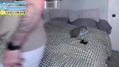 dominatingher69 online show from July 25, 10:58 pm