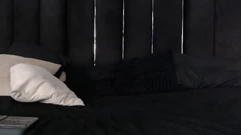 Dominic online show from August 7, 1:27 am
