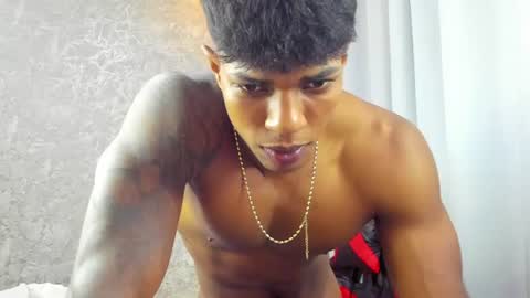 dominic_sg online show from July 21, 3:10 am