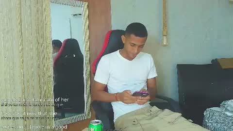 dominic_smith_ online show from June 21, 2:34 am