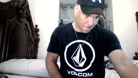 luis online show from July 28, 11:44 pm