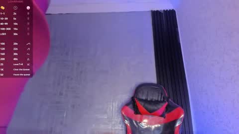 Dominicscott online show from August 7, 12:49 pm