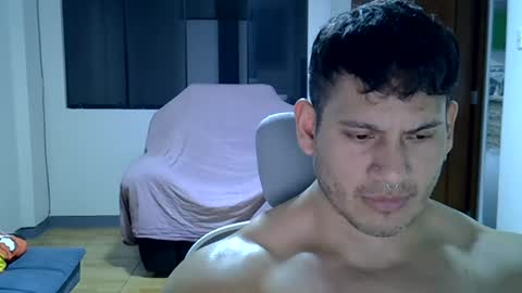 Dominic Veins online show from August 18, 1:00 am