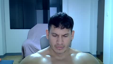 Dominic Veins online show from August 18, 3:12 am