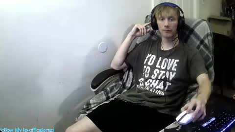 domohead0 online show from August 6, 7:18 am