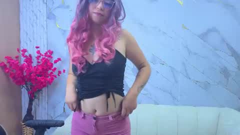 Doncellita online show from September 8, 4:14 pm