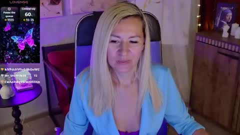 Donna online show from August 15, 1:09 am
