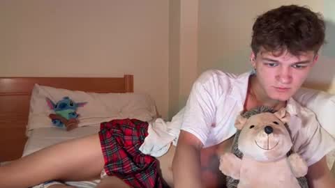 Dontlikepussy online show from August 10, 3:35 pm