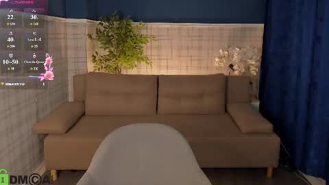 Dora EXOMI online show from August 14, 4:27 am