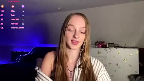 Anika online show from August 2, 11:55 pm