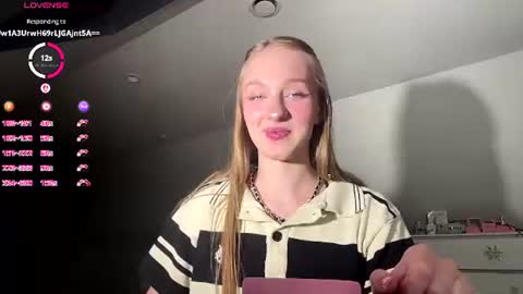 Anika online show from August 8, 10:32 pm