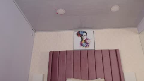 Anny online show from August 11, 12:40 pm
