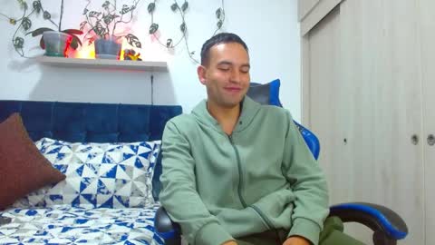dorian_h online show from May 17, 3:02 pm
