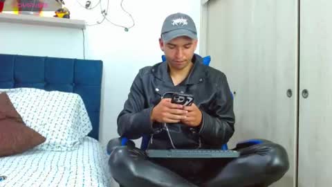 dorian_h online show from July 18, 3:46 pm