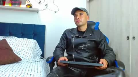 dorian_h online show from July 18, 10:11 pm