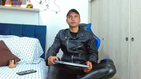 dorian_h online show from July 19, 12:23 am