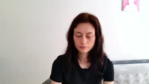 dormineaa online show from July 28, 7:58 am