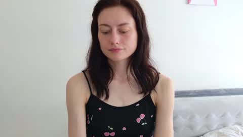 dormineaa online show from July 31, 7:58 am
