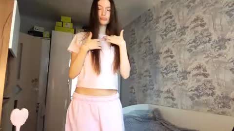 dorthyfulwider online show from August 10, 11:22 am