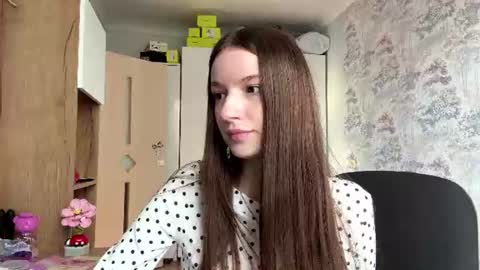 dorthyfulwider online show from August 14, 12:31 pm