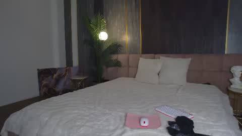 Dorty online show from August 13, 4:10 pm