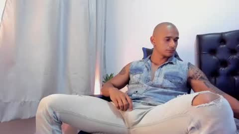 Isabella and Alessandro online show from August 16, 3:54 am
