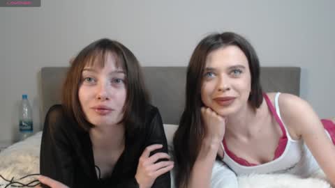 doubletroublerd_054 online show from May 29, 2:19 pm