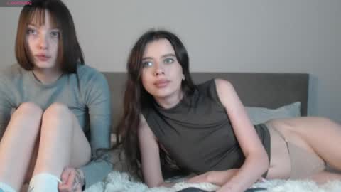 doubletroublerd_054 online show from May 31, 4:09 pm