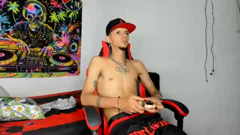 douglas_gallegos online show from August 8, 1:49 am