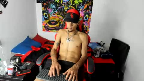 douglas_gallegos online show from August 8, 8:42 pm