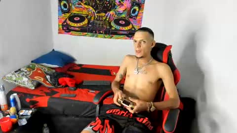douglas_gallegos online show from August 15, 1:20 am