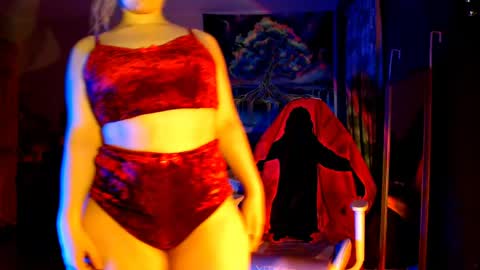 Suki Booty online show from May 9, 7:00 am