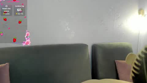 dovemullerr2 online show from August 14, 2:37 am