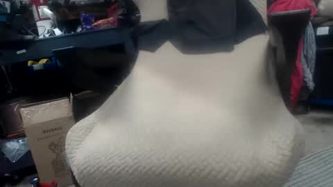 DOWN4DAKROWN online show from April 19, 11:42 am